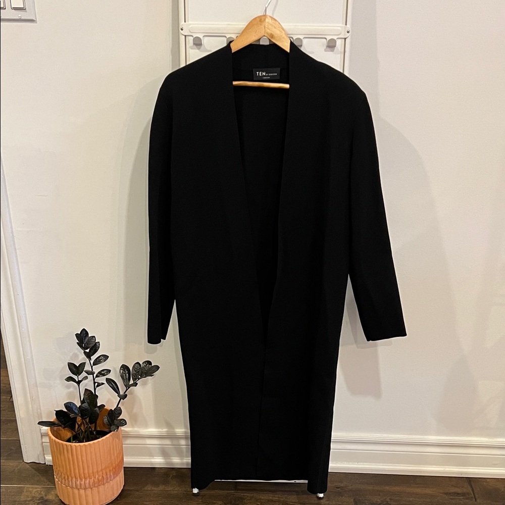 Babaton Black Orpheum Robe